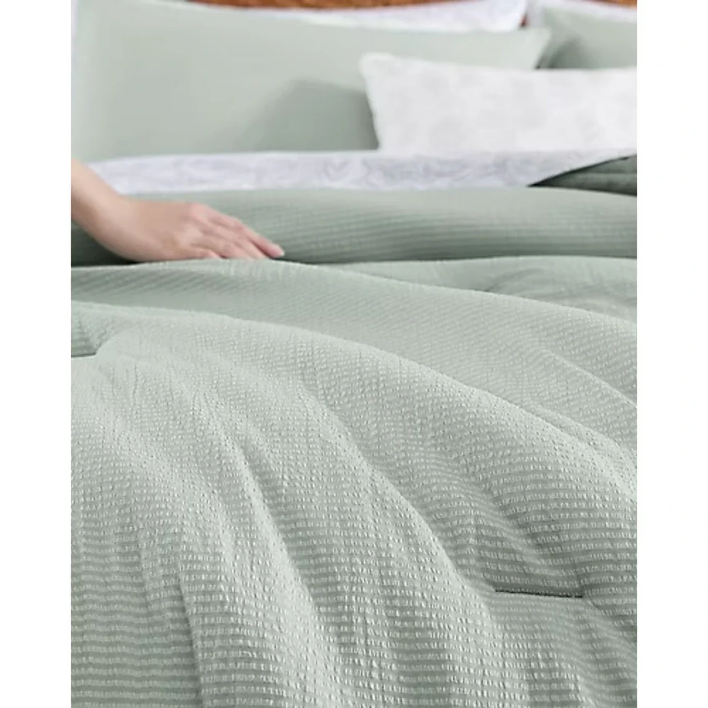 NEW Tommy Bahama Seersucker 8 Piece Queen Comforter Set Pale Green Sheets Pillow